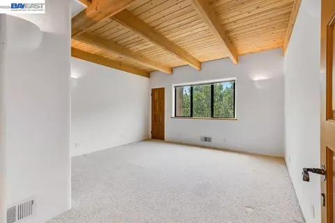 Bedroom - 1302 Westview Dr, Berkeley, CA 94705 photo 5 of 13