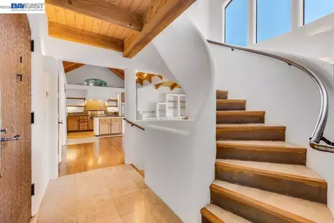 Entry Way - 1302 Westview Dr, Berkeley, CA 94705 photo 8 of 18