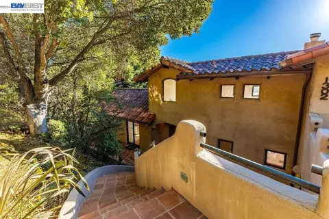 Exterior - 1302 Westview Dr, Berkeley, CA 94705 photo 5 of 19