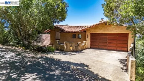 1302 Westview Dr, Berkeley, CA 94705