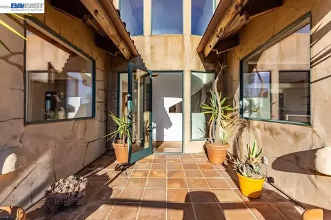 Exterior - 1302 Westview Dr, Berkeley, CA 94705 photo 16 of 19