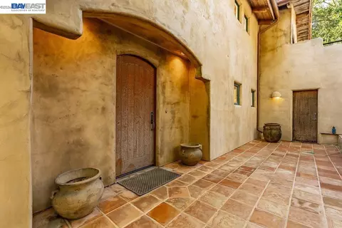 Exterior - 1302 Westview Dr, Berkeley, CA 94705 photo 8 of 19