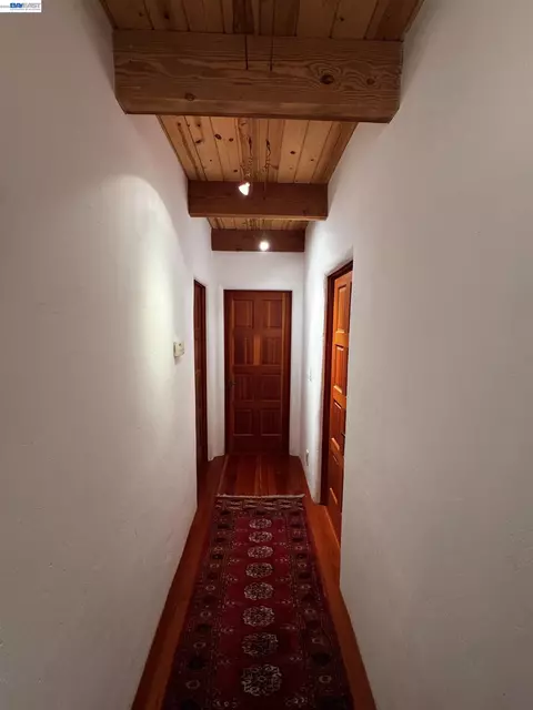 Entry Way - 1302 Westview Dr, Berkeley, CA 94705 photo 8 of 10