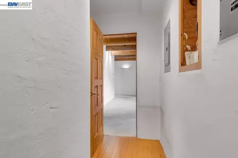 Entry Way - 1302 Westview Dr, Berkeley, CA 94705 photo 13 of 18