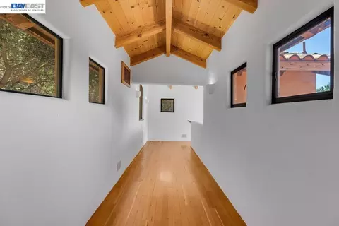 Entry Way - 1302 Westview Dr, Berkeley, CA 94705 photo 18 of 18