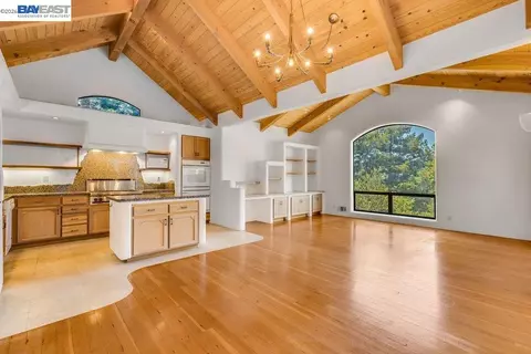 Living - 1302 Westview Dr, Berkeley, CA 94705 photo 1 of 11