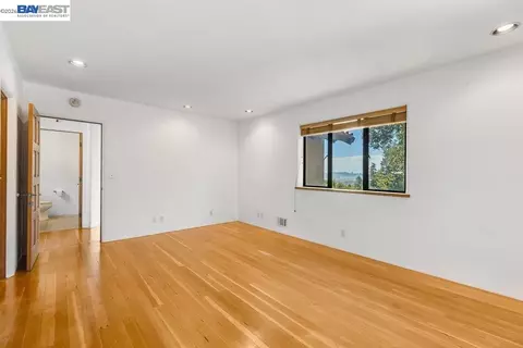 Bedroom - 1302 Westview Dr, Berkeley, CA 94705 photo 12 of 13