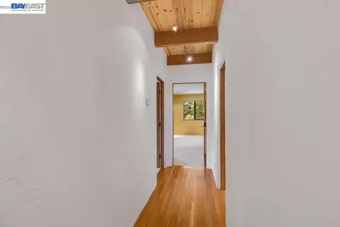 Entry Way - 1302 Westview Dr, Berkeley, CA 94705 photo 10 of 18