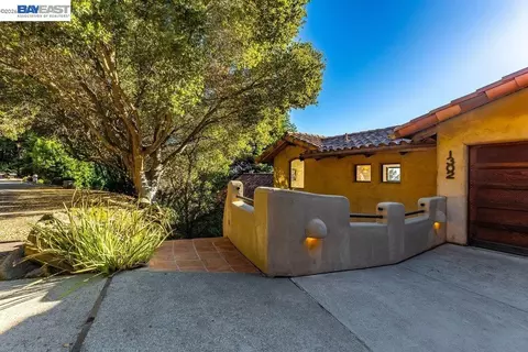 Exterior - 1302 Westview Dr, Berkeley, CA 94705 photo 2 of 19