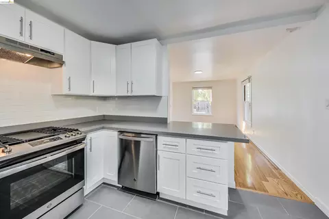 1207 University Ave, Berkeley, CA 94702 photo 29