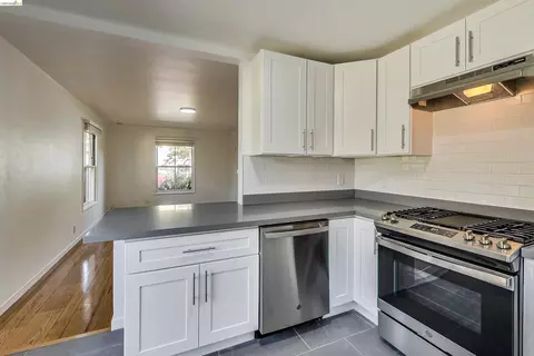 1207 University Ave, Berkeley, CA 94702 photo 30