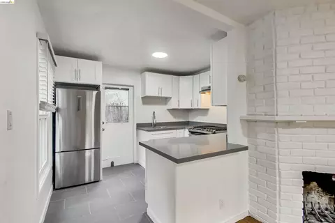 1207 University Ave, Berkeley, CA 94702 photo 24