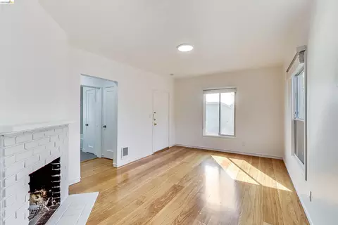 1207 University Ave, Berkeley, CA 94702 photo 17