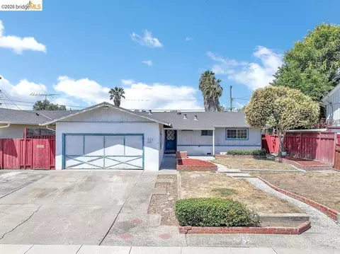 805 Calero St, Milpitas, CA 95035 photo 2