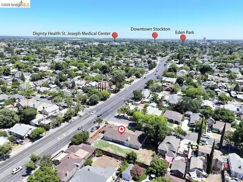 65 E Arcade St, Stockton, CA 95204 photo 3