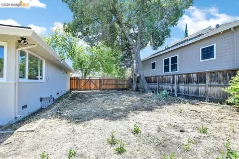 65 E Arcade St, Stockton, CA 95204 photo 22