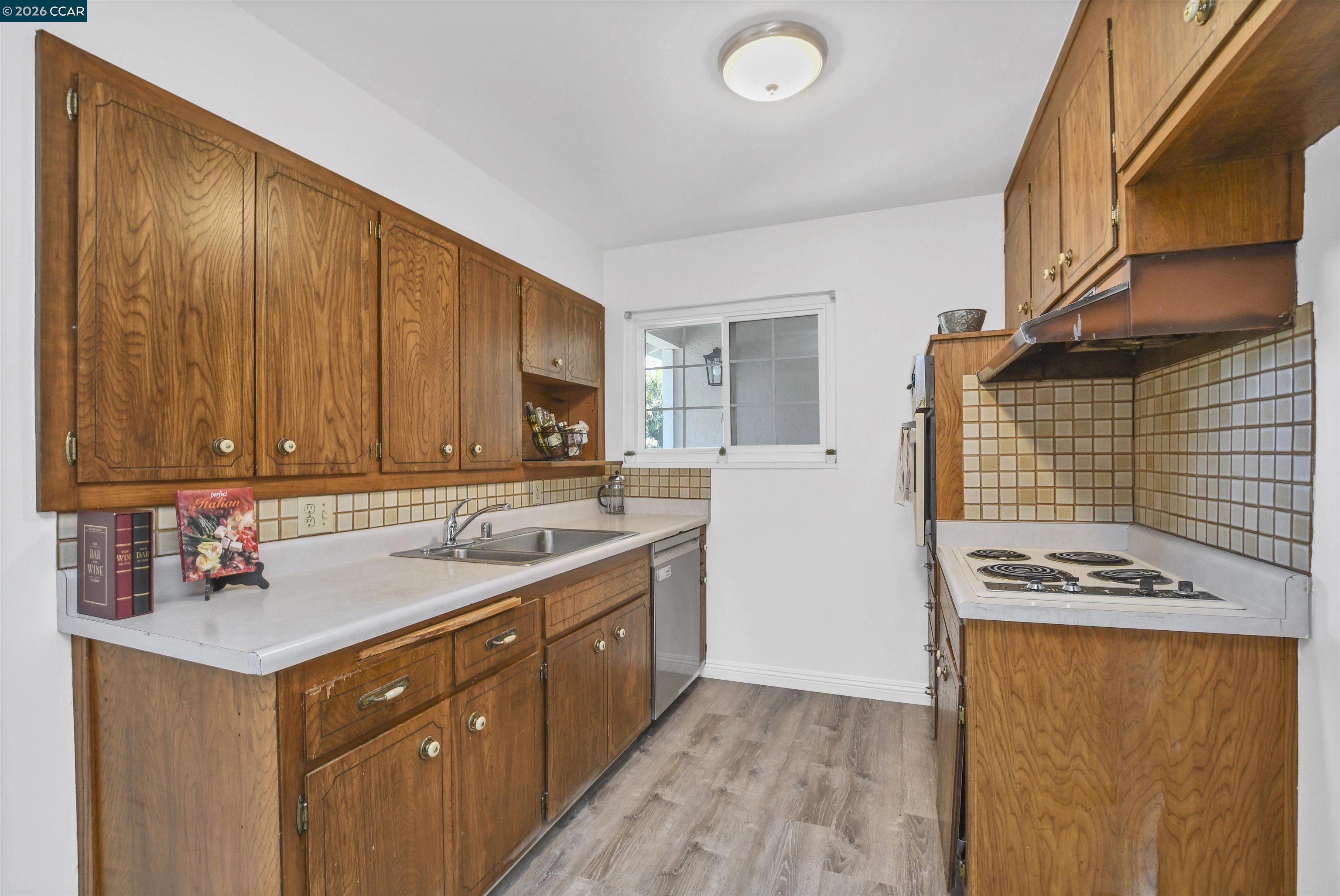 3555 Thunderbird Dr, Concord, CA 94520 photo 11