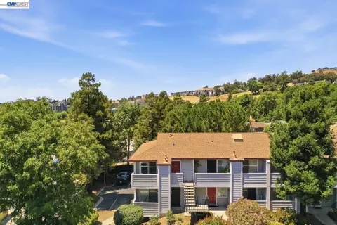 620 River Oak Way #81, Hayward, CA 94544