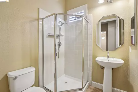 Bath - 5227 Ramsdell Ct, Antioch, CA 94531 photo 2 of 4