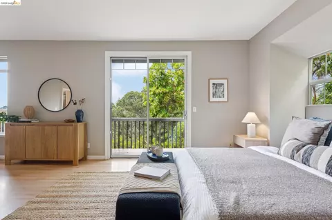 Bedroom - 1325 Drury Rd, Berkeley, CA 94705 photo 4 of 6