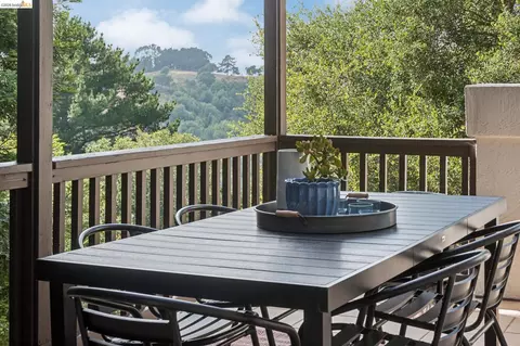 Exterior - 1325 Drury Rd, Berkeley, CA 94705 photo 11 of 15