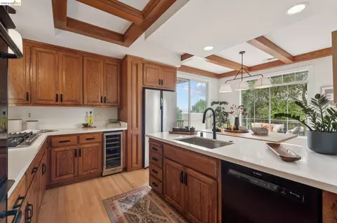 Kitchen - 1325 Drury Rd, Berkeley, CA 94705 photo 3 of 5
