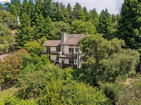 Exterior - 1325 Drury Rd, Berkeley, CA 94705 photo 2 of 15