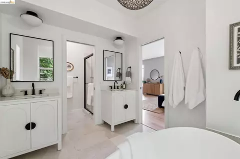 Bath - 1325 Drury Rd, Berkeley, CA 94705 photo 5 of 12