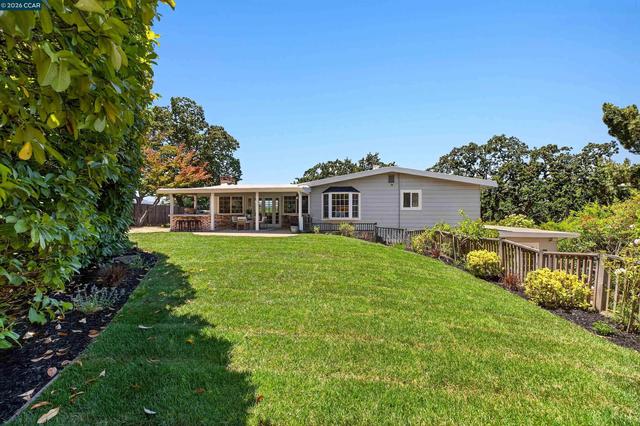 3250 Judith Ln, Lafayette, CA 94549