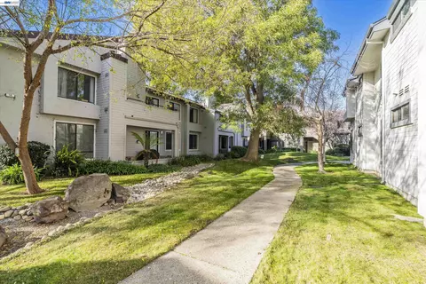 39935 Parada St #B, Newark, CA 94560