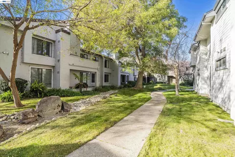39935 Parada St #B, Newark, CA 94560