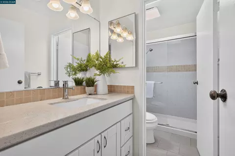 Bath - 1707 Dalessi Dr, Pinole, CA 94564 photo 1 of 7