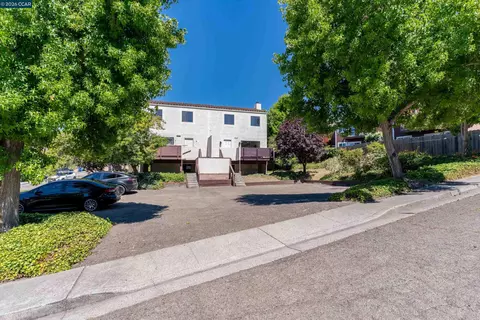 Exterior - 1707 Dalessi Dr, Pinole, CA 94564 photo 2 of 10