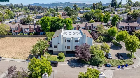 View/Area - 1707 Dalessi Dr, Pinole, CA 94564 photo 4 of 8