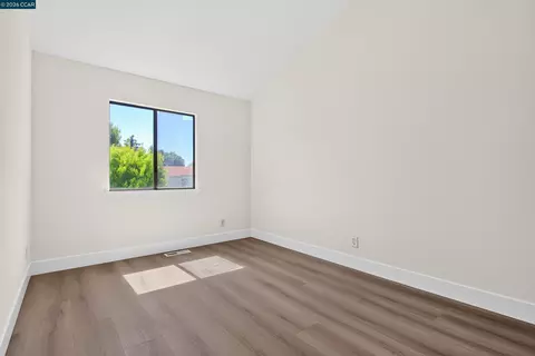 Bedroom - 1707 Dalessi Dr, Pinole, CA 94564 photo 6 of 9