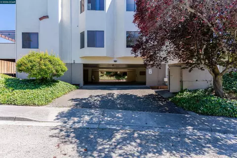 Exterior - 1707 Dalessi Dr, Pinole, CA 94564 photo 8 of 10
