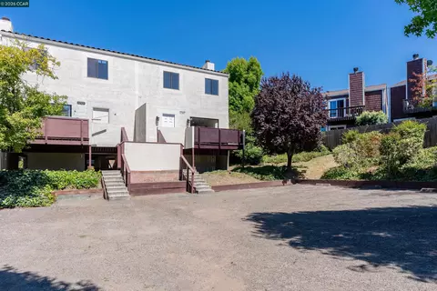 Exterior - 1707 Dalessi Dr, Pinole, CA 94564 photo 1 of 10