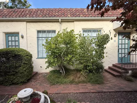 Exterior - 2444 Virginia #B, Berkeley, CA 94709 photo 3 of 12