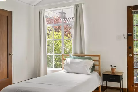 Bedroom - 2444 Virginia #B, Berkeley, CA 94709 photo 3 of 5