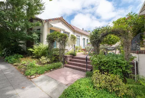 Exterior - 2444 Virginia #B, Berkeley, CA 94709 photo 5 of 12