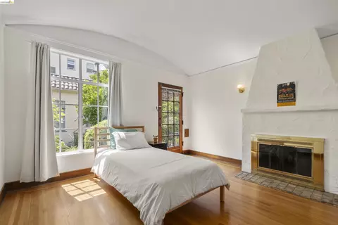 Bedroom - 2444 Virginia #B, Berkeley, CA 94709 photo 5 of 5