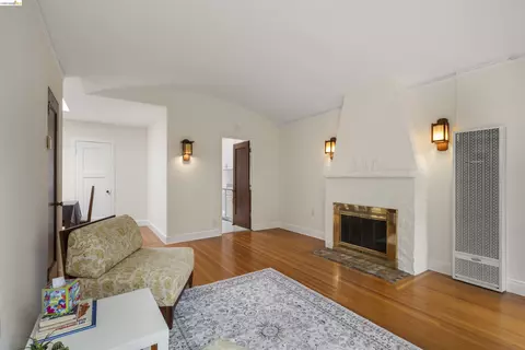 Living - 2444 Virginia #B, Berkeley, CA 94709 photo 7 of 7