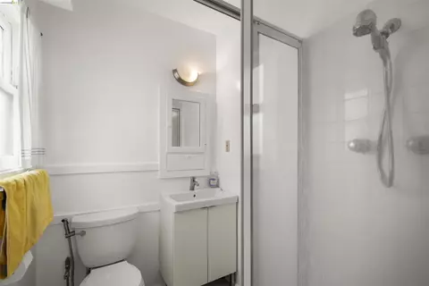 Bath - 2444 Virginia #B, Berkeley, CA 94709 photo 1 of 3