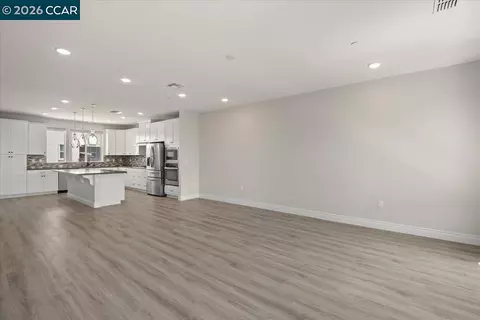 3909 Eminence St, Dublin, CA 94568 photo 9