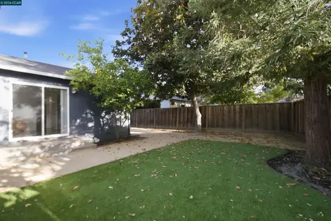 1412 Delaware Dr, Concord, CA 94521 photo 30