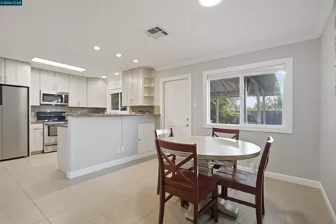 1412 Delaware Dr, Concord, CA 94521 photo 14