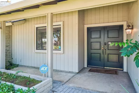3768 Wood Duck Cir, Stockton, CA 95207