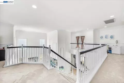 Entry Way - 1531 Riverview Ave, Tracy, CA 95377 photo 3 of 4