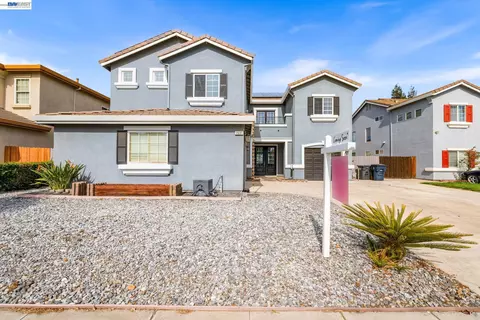 Exterior - 1531 Riverview Ave, Tracy, CA 95377 photo 1 of 9