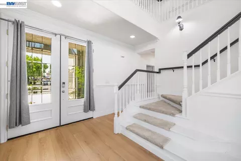 Entry Way - 1531 Riverview Ave, Tracy, CA 95377 photo 1 of 4